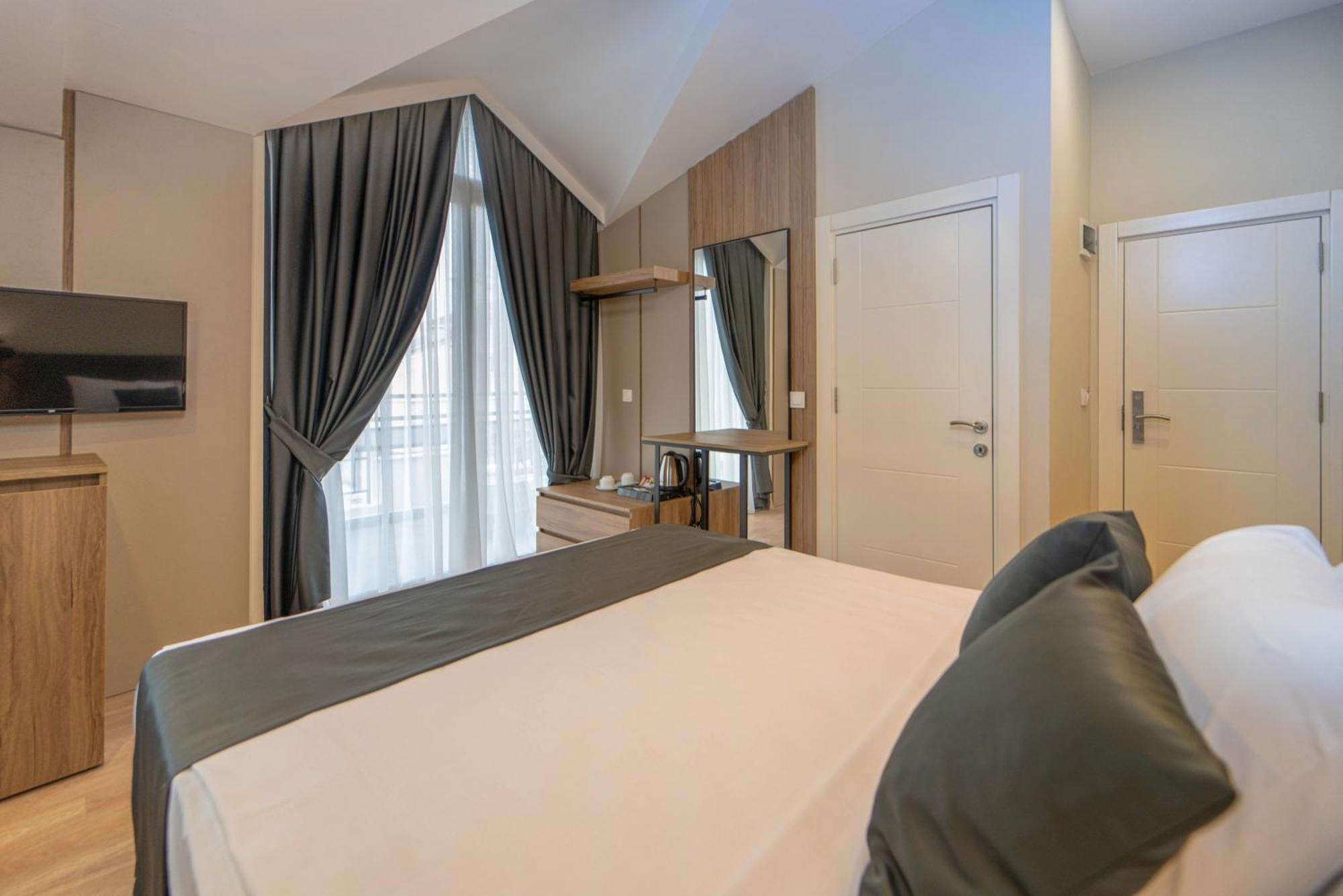 Deniz Boutique Hotel Анталія Екстер'єр фото